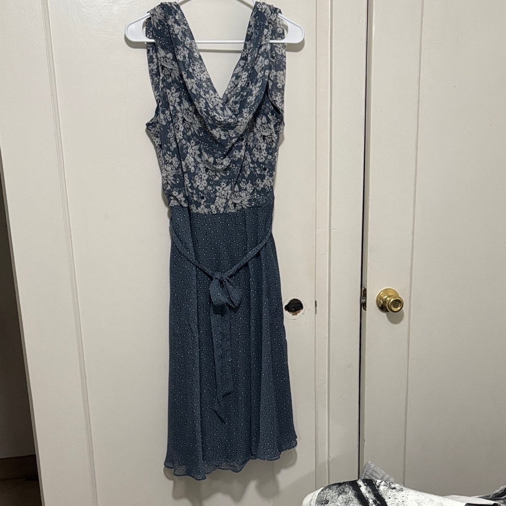 Elegant Blue Floral Women's Dress flowy w/belt sleeveless lightweight unique fun